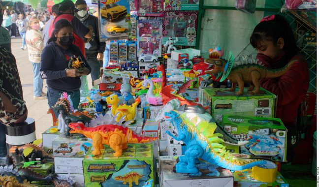 Reúnen 1,500 juguetes para niños de comunidades