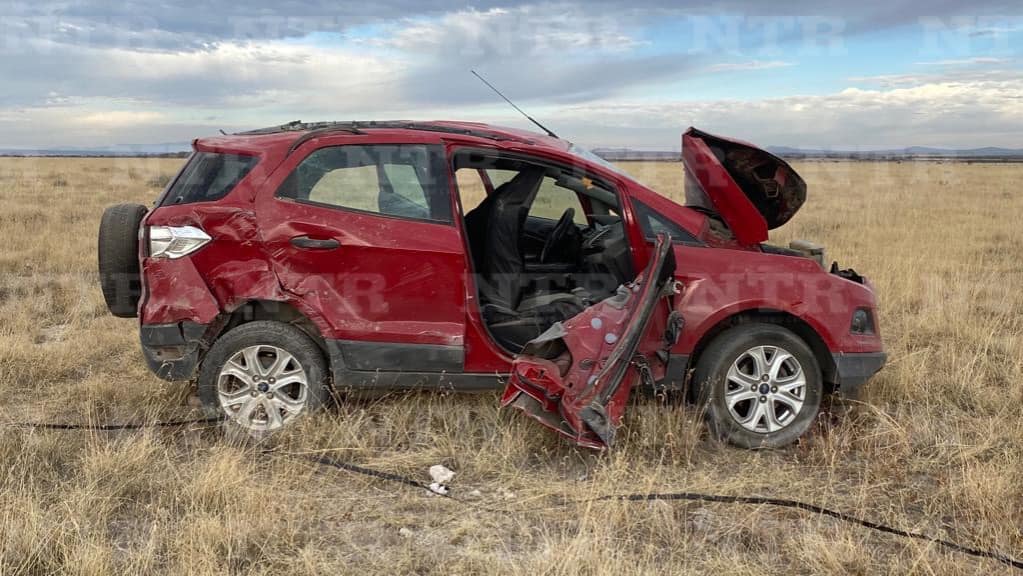 Percance vial deja tres lesionados; dos de gravedad