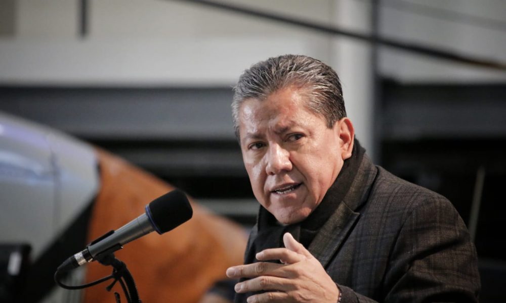 Anuncian fondo para saldar deudas con IMSS