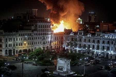 Condena Boluarte protestas y amaga con sanciones