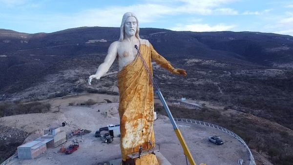 Reanudan última fase del Cristo de la Paz