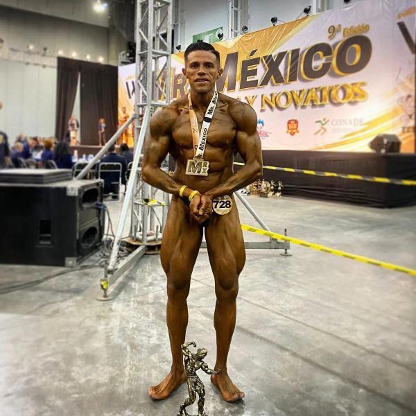 Omar Alberto Martínez destaca en Mr. México