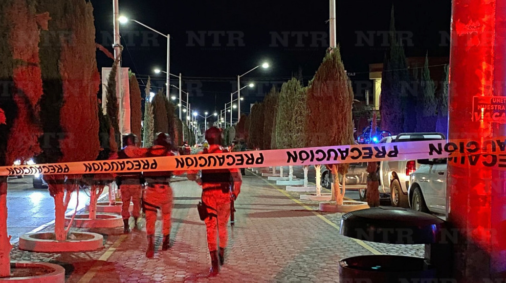 Ejecutan a hombre en avenida Huicot y hieren a dos en campamento minero