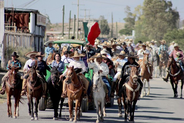 Preparan cabalgata militar