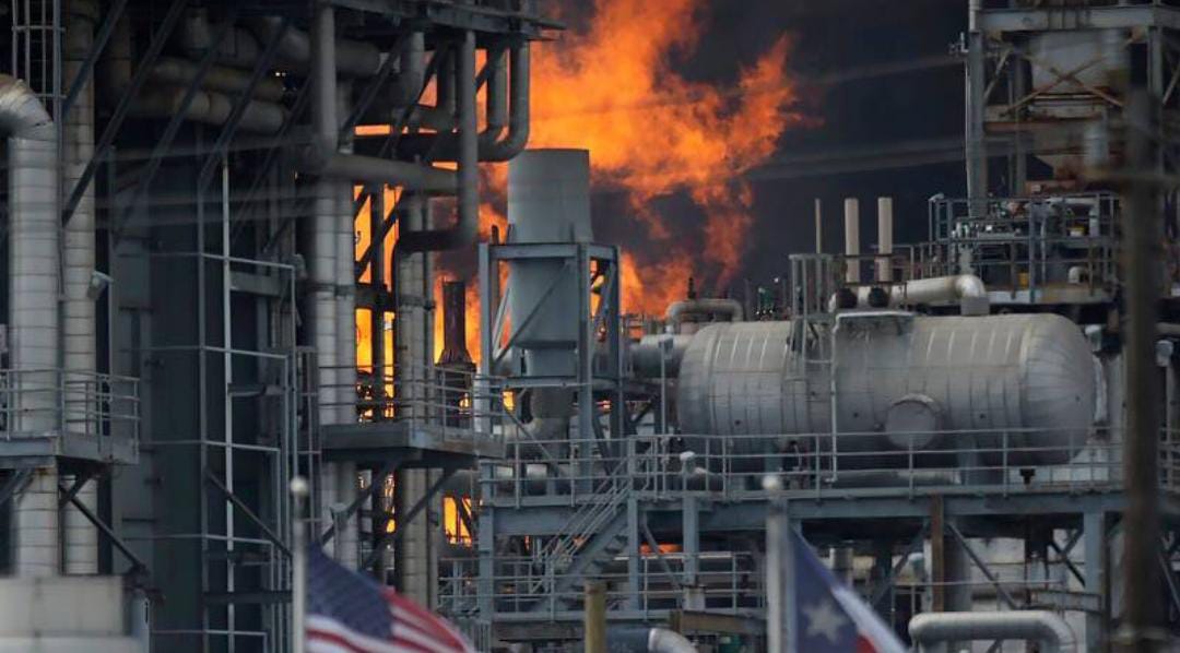Incendio en Deer Park: Pemex descarta afectación en su unidad