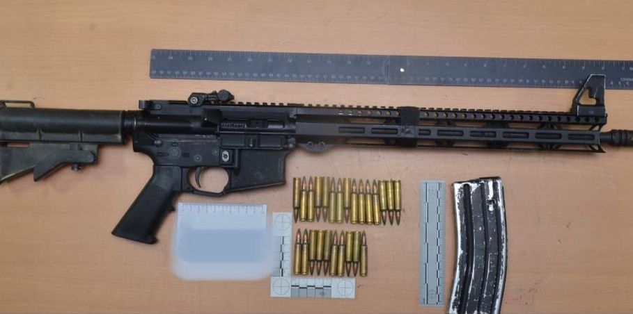 Detienen a cuatro hombres que portaban armas largas