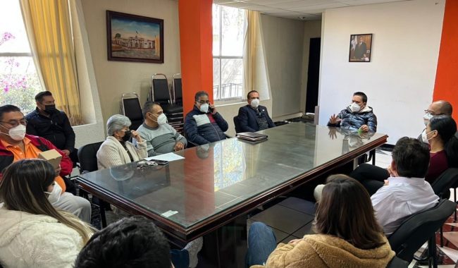 Aplicarán refuerzo de vacuna Covid a maestros