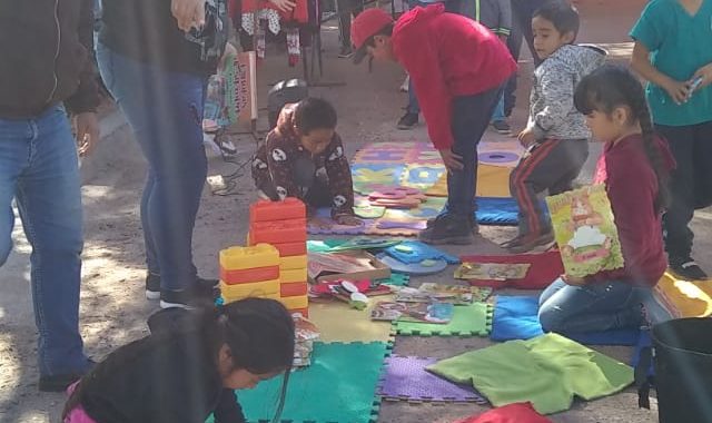 Realizan tarde de cuentos, canciones y rondas en Fresnillo