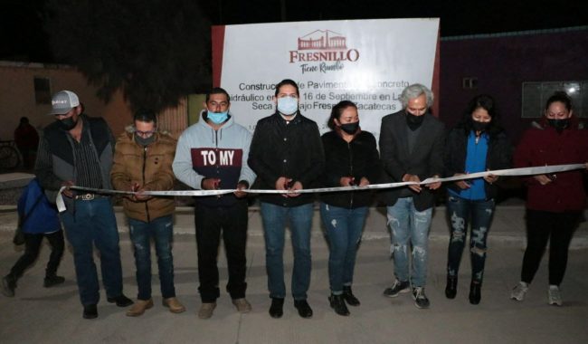 Inauguran obras en Laguna Seca de Abajo y Fraccionamiento San Felipe