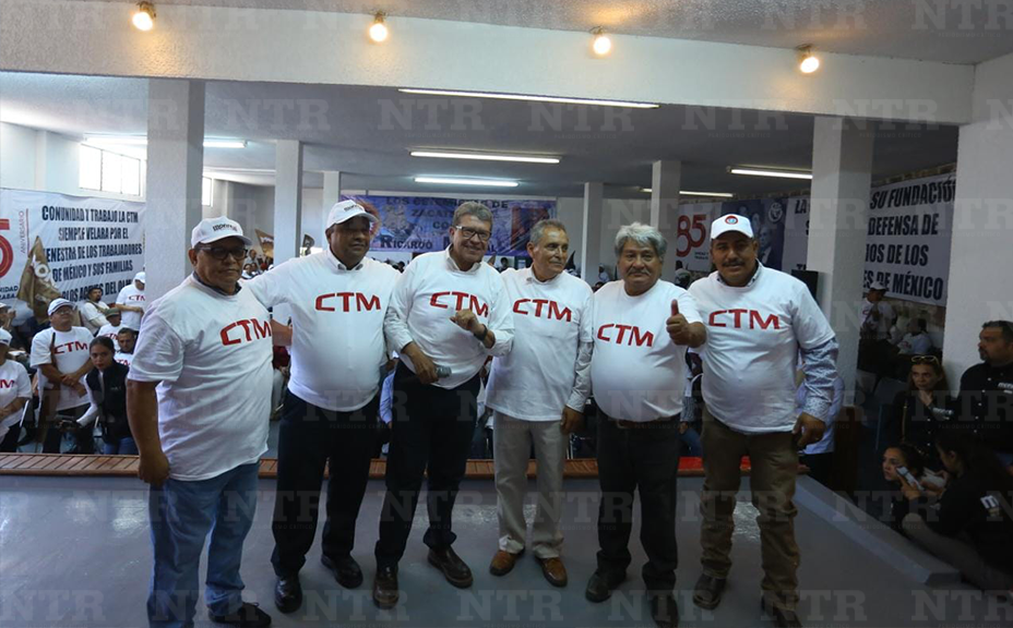 Se reúne Ricardo Monreal con representantes de CTM