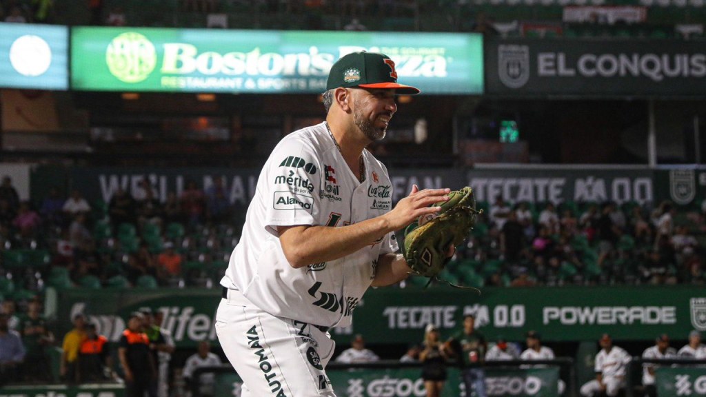 Oliver Pérez se despide de Leones de Yucatán