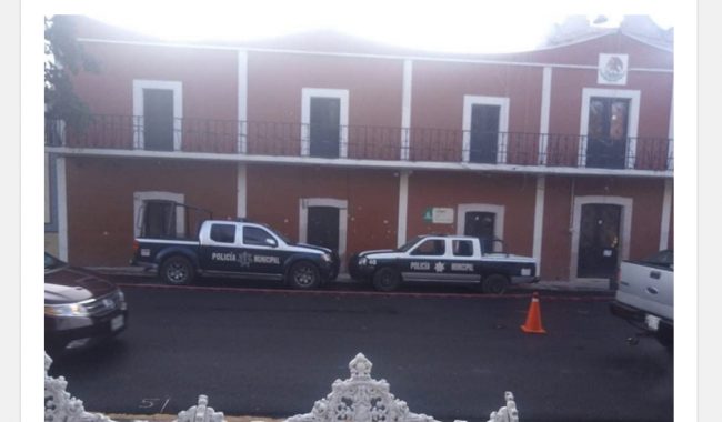 Atacan a balazos comandancia de Tepetongo
