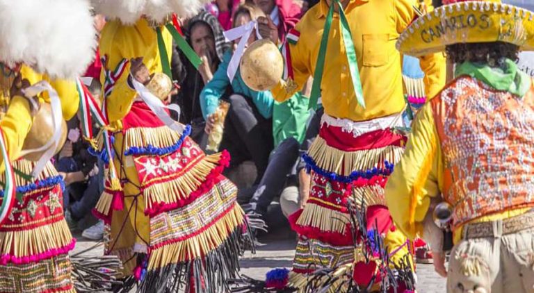 Invitan a niños y jóvenes a clases de danza