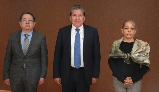 Con recursos propios, pagará Gobierno quincenas al magisterio