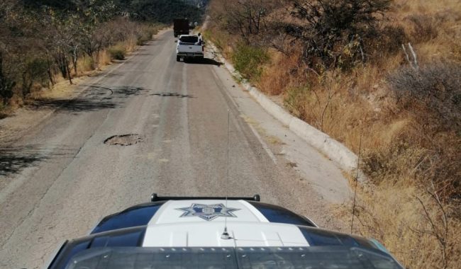 Fuerzas del orden acompañan a pobladores de Palmas Altas