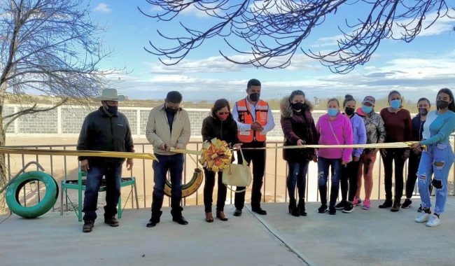 Construyen cerco perimetral en Jardín de Niños de Río Grande