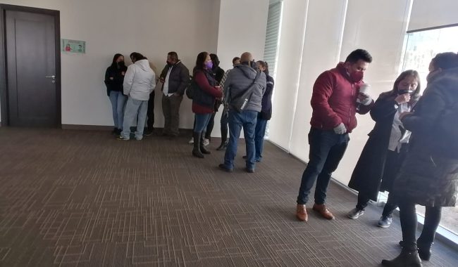 Reclaman trabajadores de salud incumplimiento de pliego petitorio