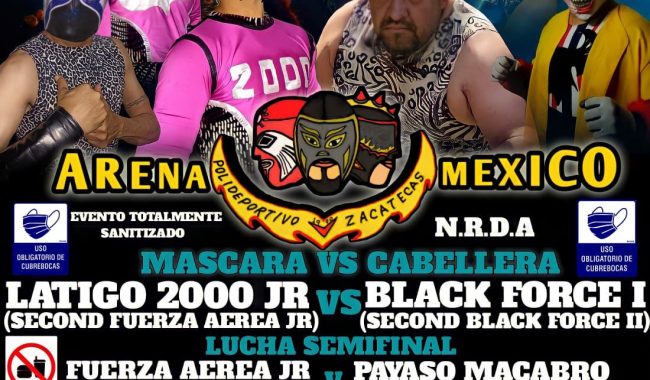 Domingo de Lucha Libre en el Polideportivo