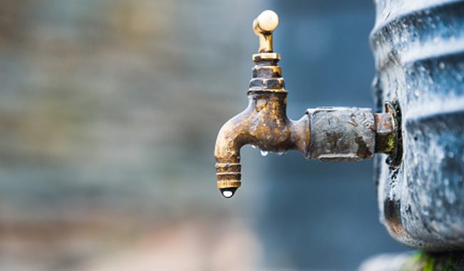 Deben en El Chique 3,600 meses de agua