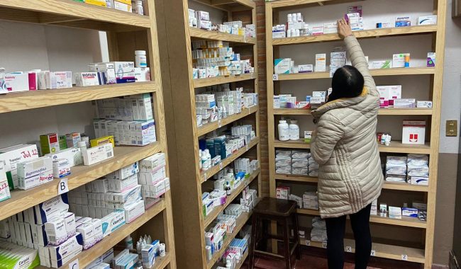 Ofrece DIF medicina gratuita a familias vulnerables