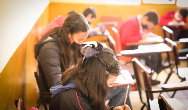 Emiten medidas por regreso a aulas