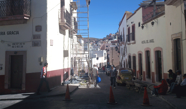 Obras inconclusas generan molestia en arranque del FCZ