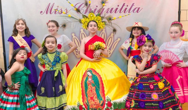 Coronan a Miss mini Chiquitita y Miss Chiquitita