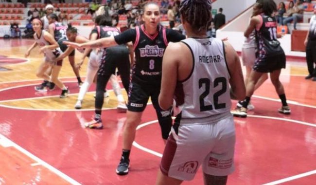 Se enfrentan Plateras de Fresnillo y Halcones de Xalapa
