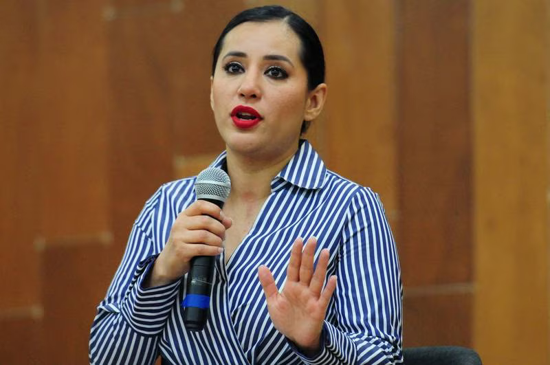 Compone artista zacatecano corrido para Sandra Cuevas