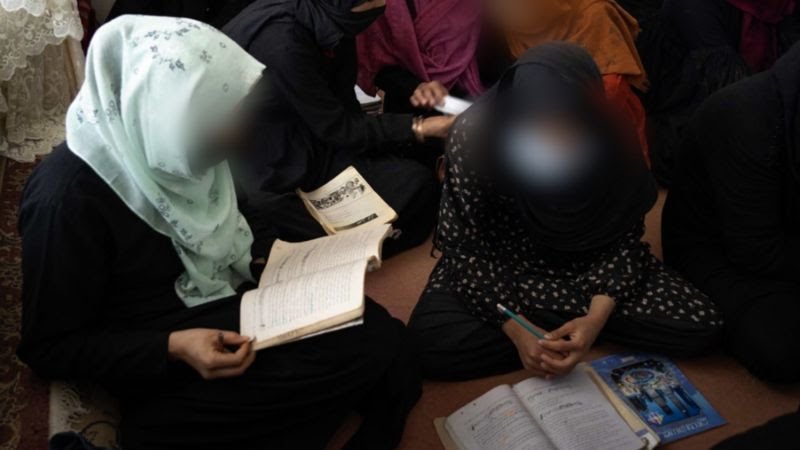 Prohíben los talibán a mujeres visitar parque