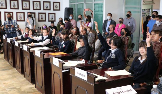 Realizan primer cabildo infantil
