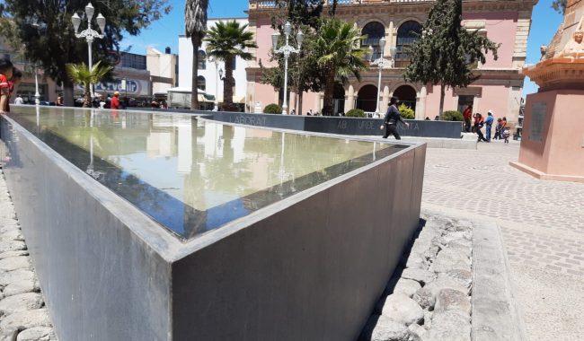 Reactivan fuentes del Jardín Obelisco