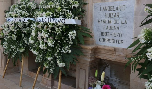 Honran memoria y legado de Candelario Huizar