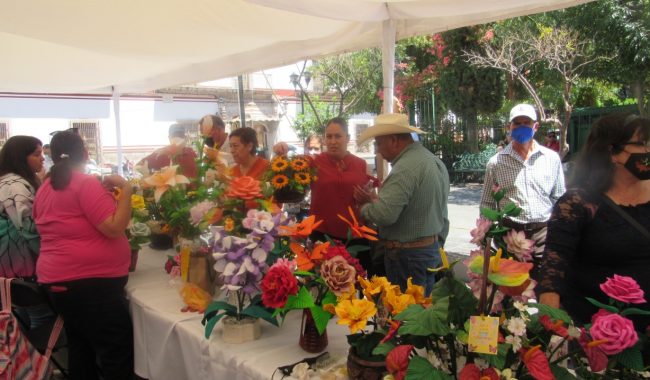 Instalan muestra artesanal en Jerez