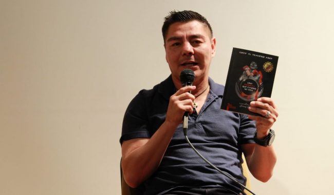 Jorge “El Travieso” Arce presenta su libro