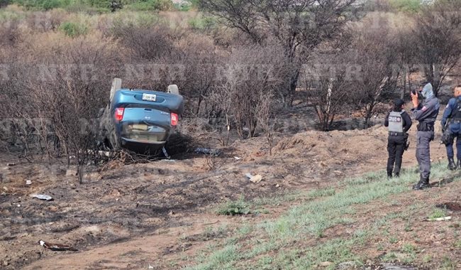 Vuelca por exceso de velocidad, en Guadalupe
