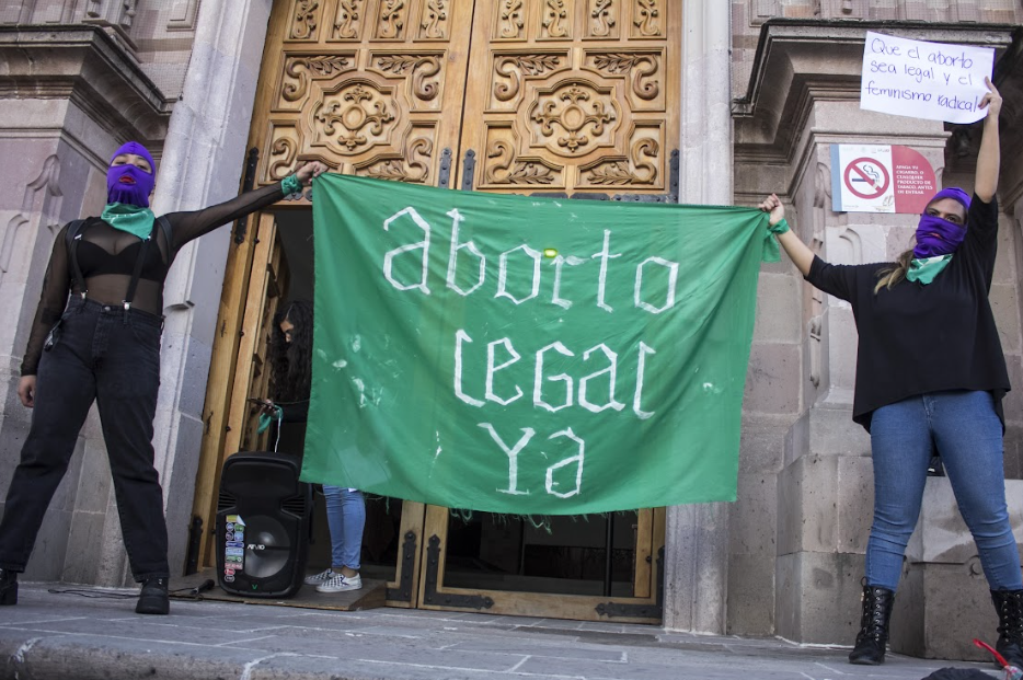 Llaman a retomar tema del aborto en Legislatura