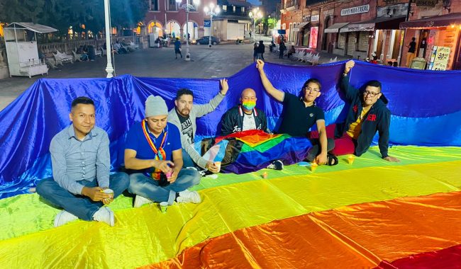 Se manifiestan por día contra la homofobia en Fresnillo