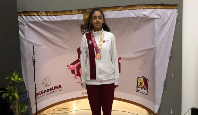 Greshya Jocelyn suma medalla en ajedrez