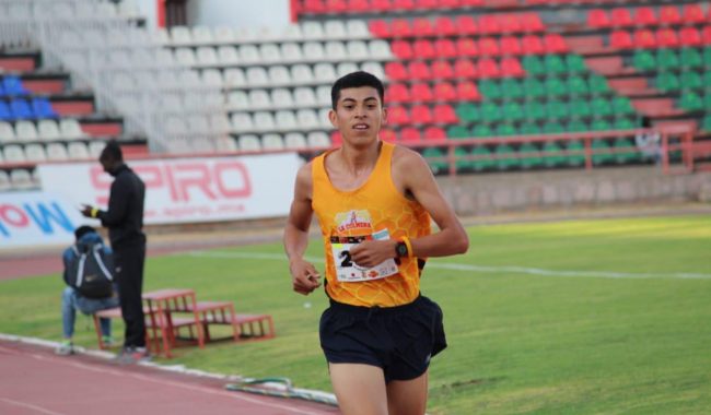Javier Moreno arrasa en carrera dominical