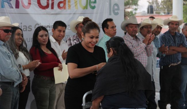 Llevan principales servicios del ayuntamiento a comunidad de Los Delgado