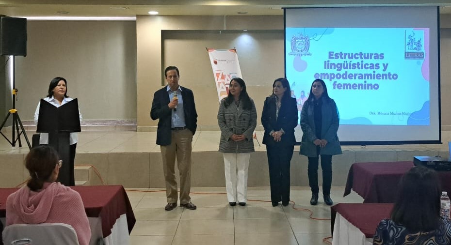 Imparten conferencias sobre empoderamiento de la mujer