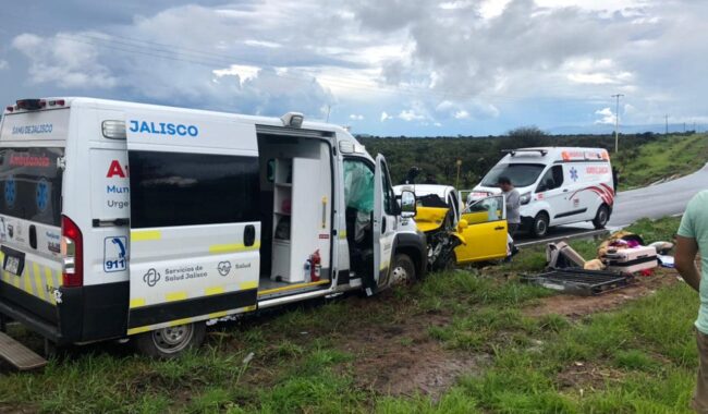 Fatal accidente contra ambulancia deja tres muertos y tres lesionados
