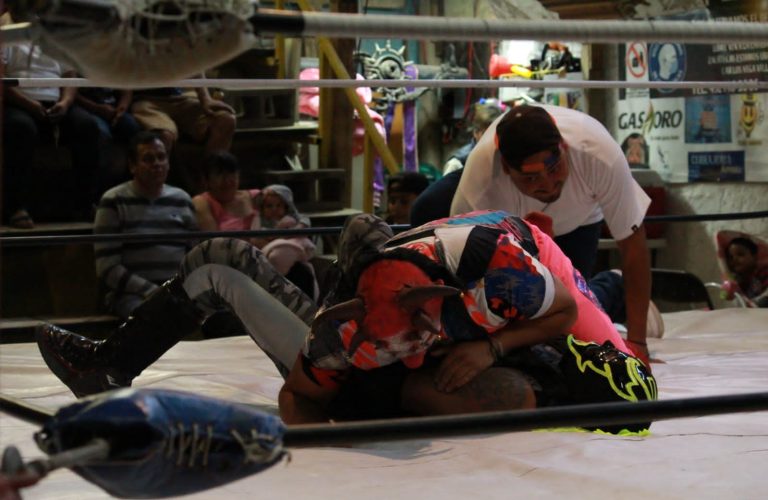 Invitan a función de lucha libre por Día del Niño