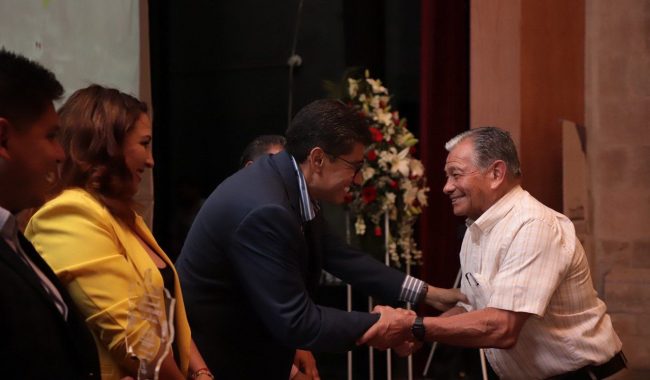 Reconocen a comerciantes fresnillenses
