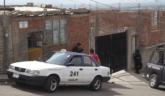 Hallan muerto a un joven en el baño de su casa
