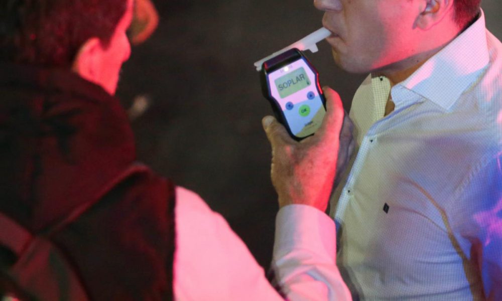 Arresto o multa, castigo por conducir alcoholizado
