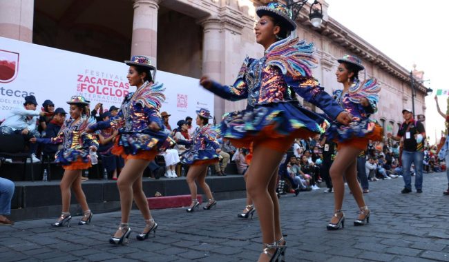 Con lleno total, despiden Festival del Folclor 2022