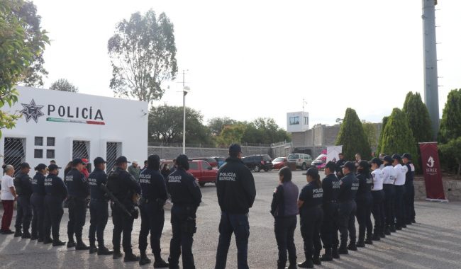 Policías reciben aumento salarial en Jerez