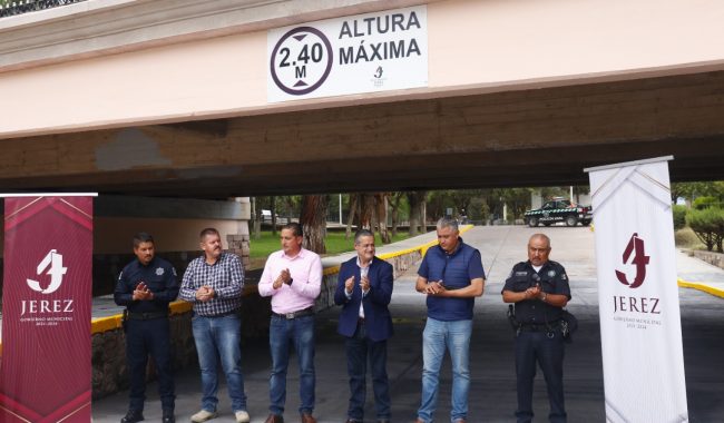 Reabren paso a desnivel de puente
